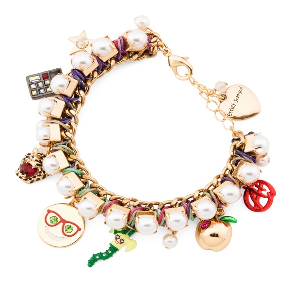 NWT Betsey Johnson School Pearl Charm Back to School Bracelet Apple - Picture 1 of 1